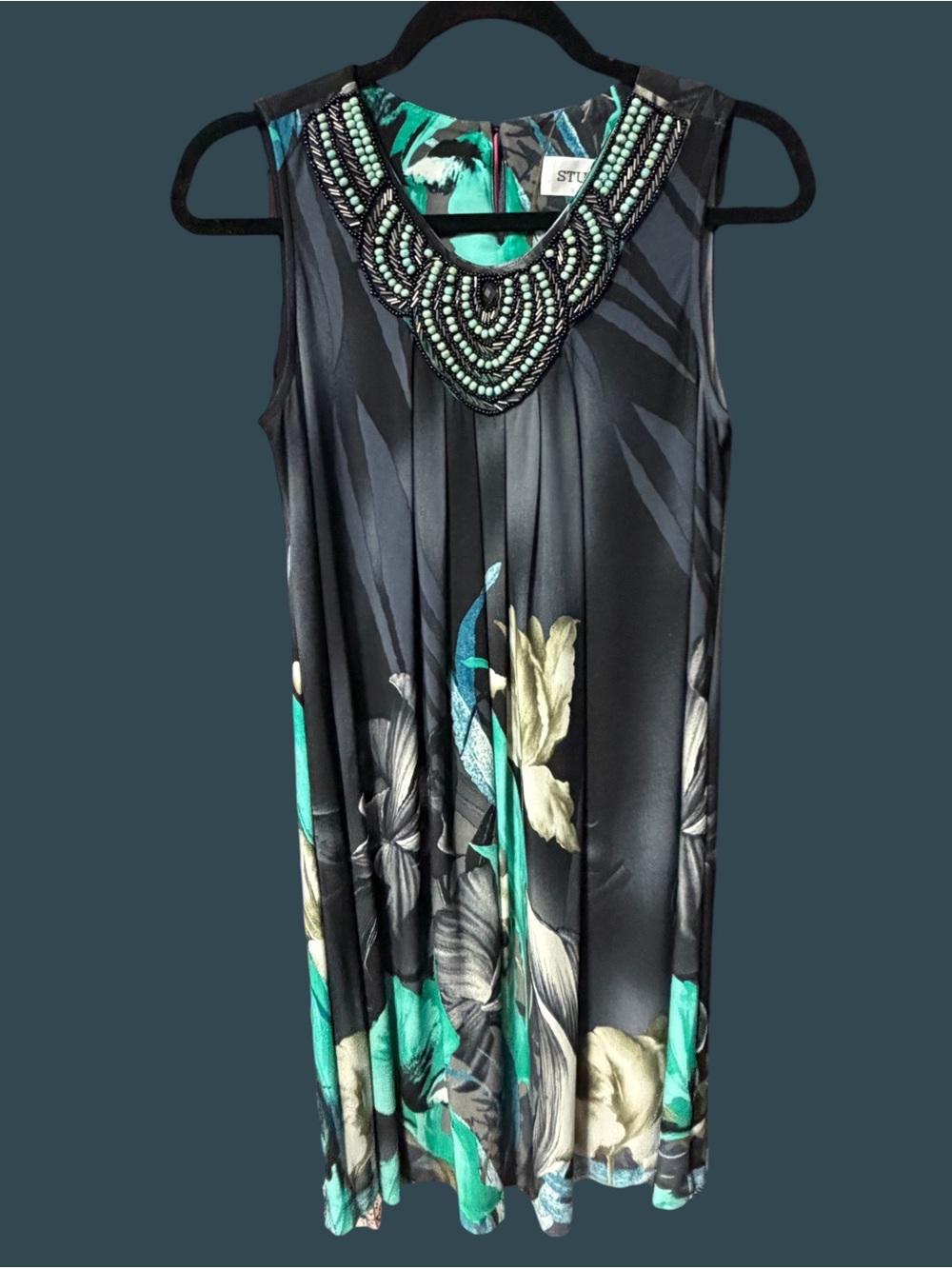 1980’s Studio I women’s size 6 sleeveless dress, teal grey beaded bib collar vtg